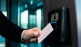 чи можна вкрасти інформацію з безконтактної картки
